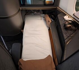 Airline Review: LATAM – Business Class (Boeing 787-8 with Lie Flat Seats) : Santiago – Los Angeles(LA 602)